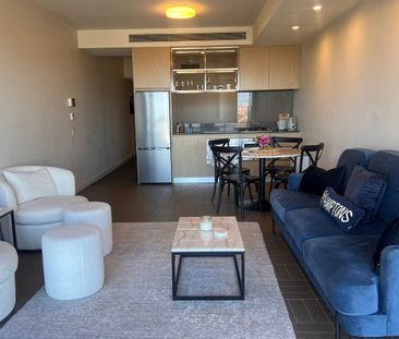 Fully Furnished Large Studio with Views in the Belvedere - Photo 5