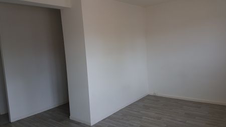 Location Appartement 1 pièce 28m² LILLE 59000 - Photo 2
