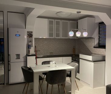 Apartament cu 2 camere de închiriat, B dul Magheru - Fotografie 5