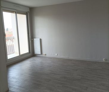 Appartement T3bis – Quai Ville Gozet à Montluçon - Photo 2