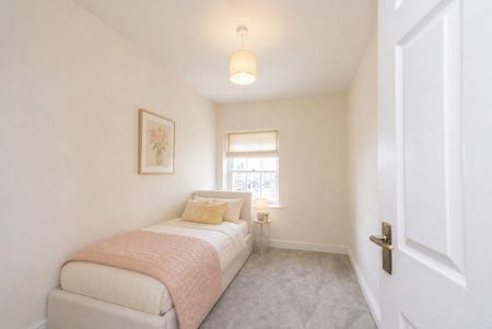 3 bedroom apartment to rent - Photo 2