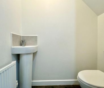 2 bedroom House To Let - Photo 4