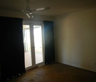 4 BEDROOM, 1 BATHROOM HOUSE IN SADADEEN WITH LOTS OF FAMILY FRIENDL... - Photo 6