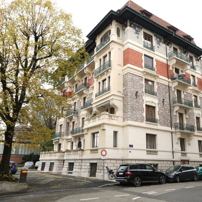 Appartement de 6,5 pièces avec balcons à la Servette - Photo 2