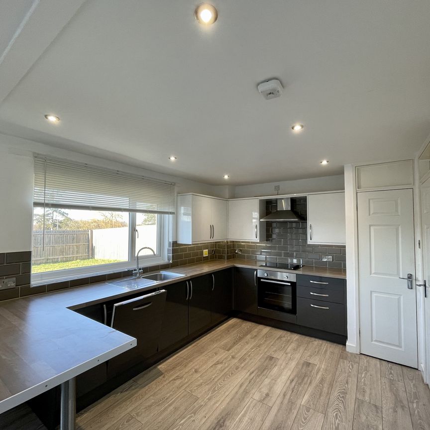 Pine Close, Brandon, Raf Lakenheath - Photo 1