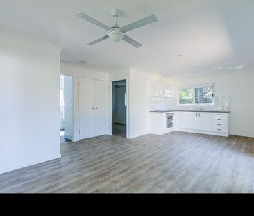 Spacious Modern 2 Bed Unit - Photo 3