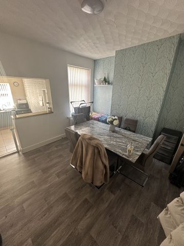 3 Bed Terraced House, Ashley Street, CH42 - Photo 3