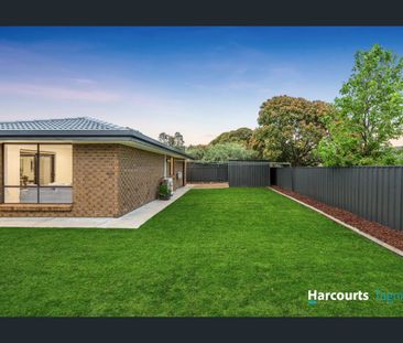 Spacious Family Home in Sought-After Craigburn Heights Estate - Photo 1