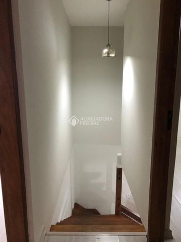 Sobrado com 3 quartos e 150m² para alugar em Fátima, Canoas. - Photo 5