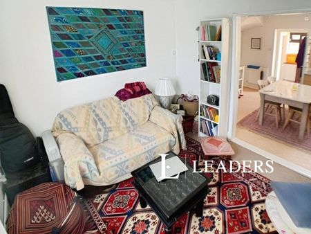 2 bedroom terraced house to rent - Photo 2