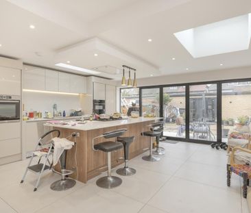 1 bedroom in a house share to rent - Photo 6