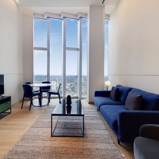 Manhattan Loft Gardens, 20 International Way, London - Photo 1