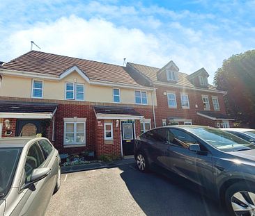 3 bed terraced house to rent in Hurworth Avenue, Langley, SL3 - Photo 1