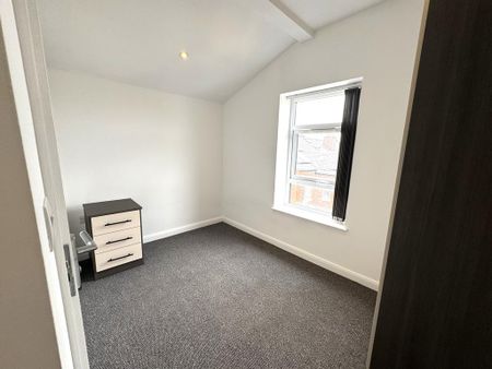 1 bedroom house of multiple occupation to rent - Photo 2