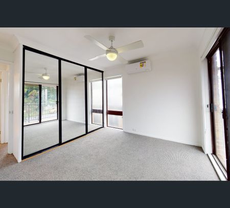 3/65 Fourth Street, Adamstown, NSW 2289 - Photo 3