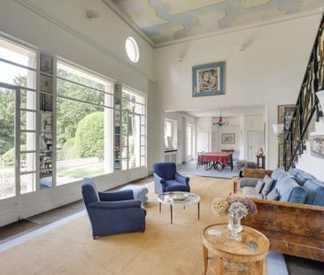 Location Maison d'architecte Garches 11 Pièces 363 m² - Photo 1