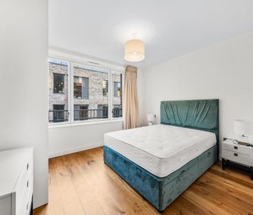 3 bedroom flat to rent - Photo 5