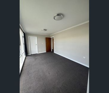 Charming Riverside Residence with Modern Comforts - Photo 5