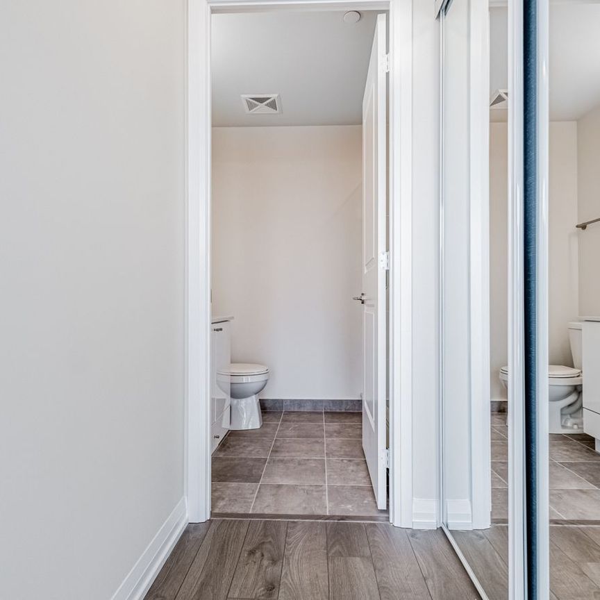 For Lease - 35 Watergarden Drive Unit# 919, Mississauga, Ontario - Photo 1