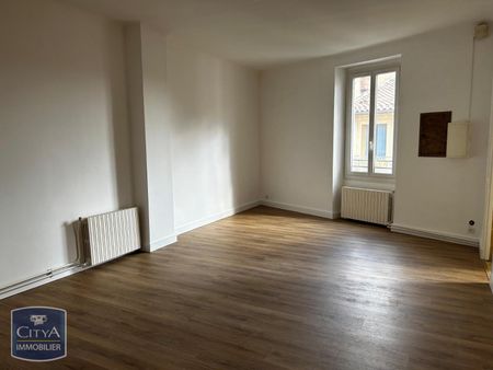 Location Appartement 4 pièces 99m² CLERMONT L HERAULT 34800 - Photo 2