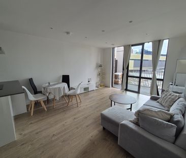 1 Bed Flat, Hawthorn House, E15 - Photo 2