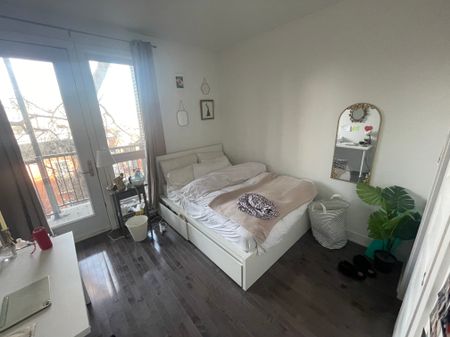 Unit 302: Entire unit - Photo 3