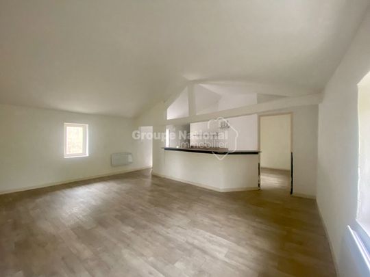 Appartement T2 + terrasse, - Photo 1