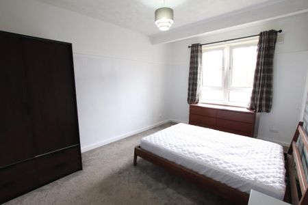 2 Bed Flat, Scotstoun, G14 - Photo 4