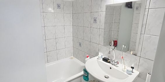 Location Appartement 2 pièces 53m² LE PETIT QUEVILLY 76140 - Photo 3