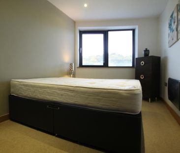 2 bedroom flat to rent - Photo 6