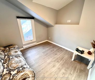 32 Penetang Street #2 - Photo 2