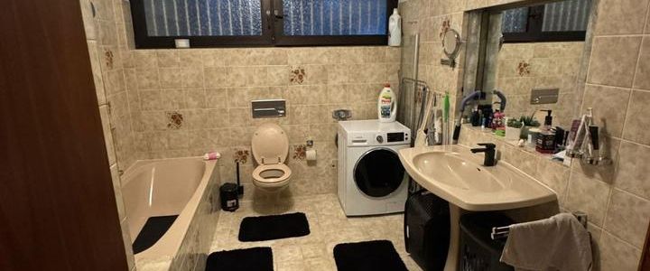 Eiringhausen: Renovierte Wohnung mit Terrasse & Ausblick - Photo 1