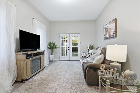 For Lease - 10 Roosevelt Avenue, Ajax, Ontario - Photo 4