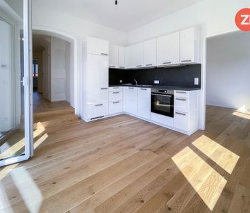 Erstklassige 5 Zimmerwohnung - mit Küche und Balkon - Photo 6