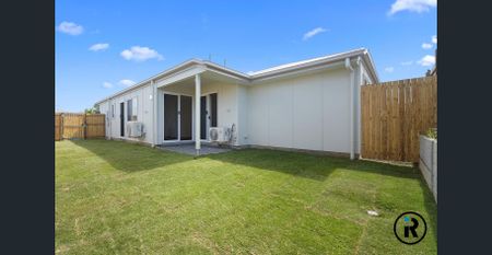 BEAUTIFUL NEAR NEW 2 BEDROOM HOME WITH A LARGE BACKYARD - Photo 4