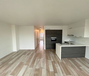 Centraal gelegen, instapklaar 2 slaapkamer appartement met autostaa... - Foto 1