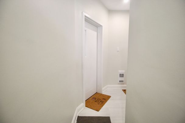 For Lease - 38 Bruyere Street Unit# 2, Lower Town - Sandy Hill, Ontario - Photo 1