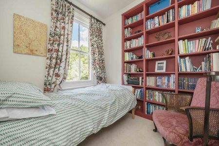 Ernest Gardens, Chiswick, W4 - Photo 3