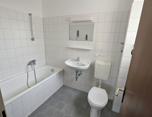 Sanierte 2 Zimmerwohnung zur Miete in Hannover Wettbergen - Foto 1