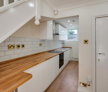 1 Bed Flat - Photo 5