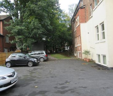 3 bedroom flat to rent - Photo 2