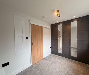 2 bedroom semi-detached house to rent - Photo 6