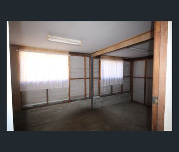 104 Upper Dawson Road, Allenstown, Qld 4700 - Photo 3