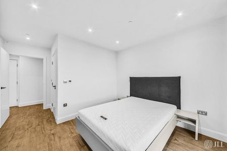 3 bedroom flat to rent - Photo 5