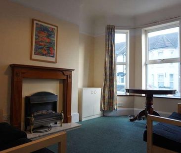 Thackeray Road, SO17 - Photo 6