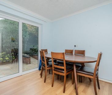 4 bedroom detached house to rent - Photo 5