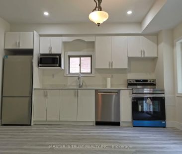 Detached Home For Lease | N9254535 - Photo 5