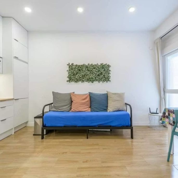 Calle de los Hermanos Gómez, Madrid, Community of Madrid 28017 - Photo 1