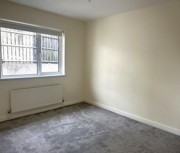 25 Woodhill, Newry, BT35 8DP - Photo 2