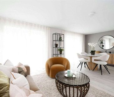 A ground floor, 2 bedroom apartment in a gated community with parking. - Photo 1